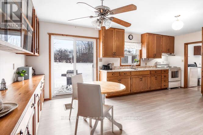 26 Maple Golf Crescent, Northern Bruce Peninsula, Ontario  N0H 2R0 - Photo 11 - X12727600