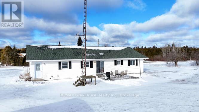 26 Maple Golf Crescent, Northern Bruce Peninsula, Ontario  N0H 2R0 - Photo 29 - X12727600