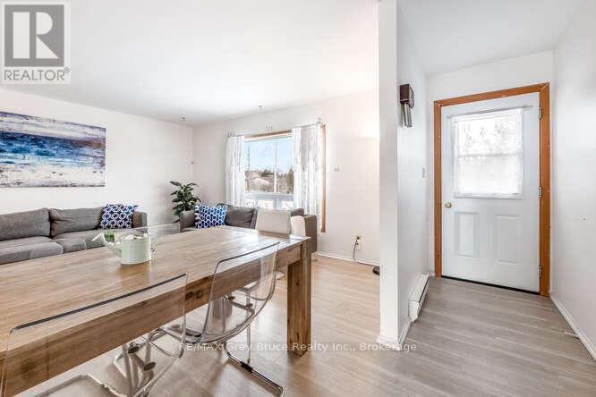 26 Maple Golf Crescent, Northern Bruce Peninsula, Ontario  N0H 2R0 - Photo 6 - X12727600