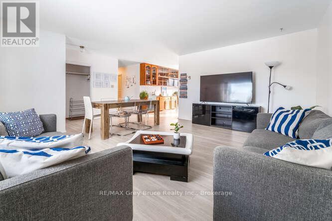 26 Maple Golf Crescent, Northern Bruce Peninsula, Ontario  N0H 2R0 - Photo 9 - X12727600