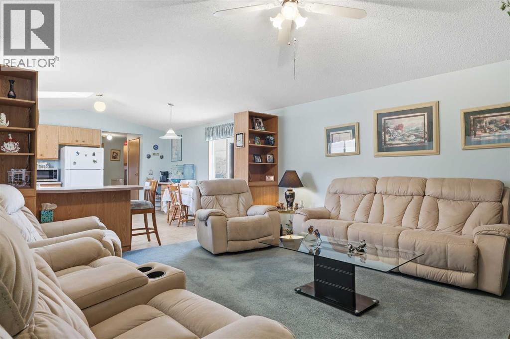 1, 900 Ross Street, Crossfield, Alberta  T0M 0S0 - Photo 6 - A2276345