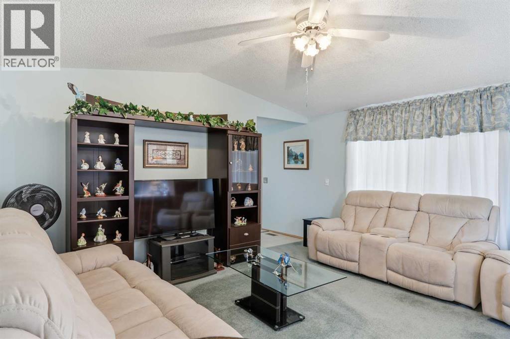 1, 900 Ross Street, Crossfield, Alberta  T0M 0S0 - Photo 7 - A2276345