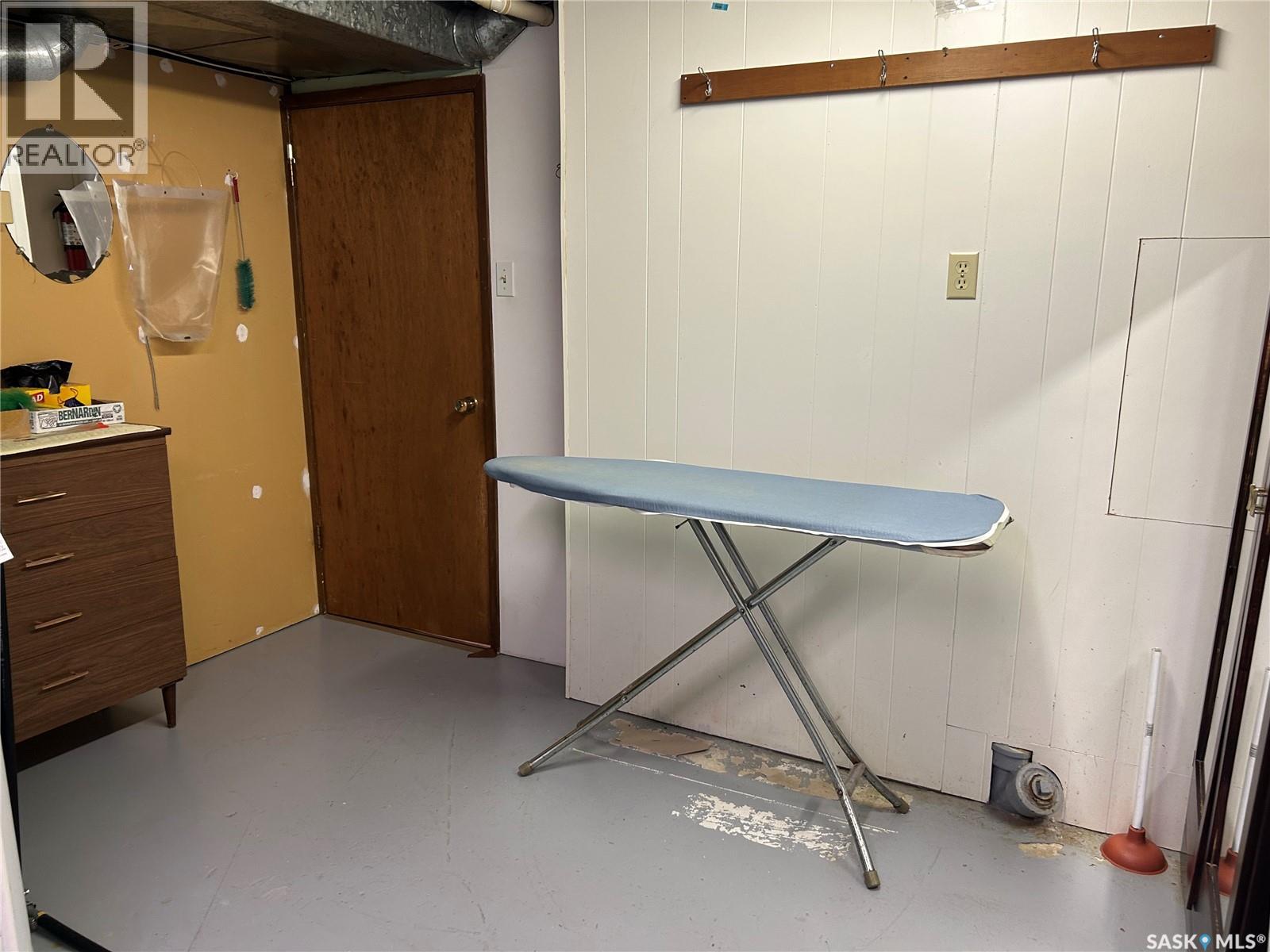 1187 Currie Crescent, Moose Jaw, Saskatchewan  S6H 5M9 - Photo 41 - SK027353