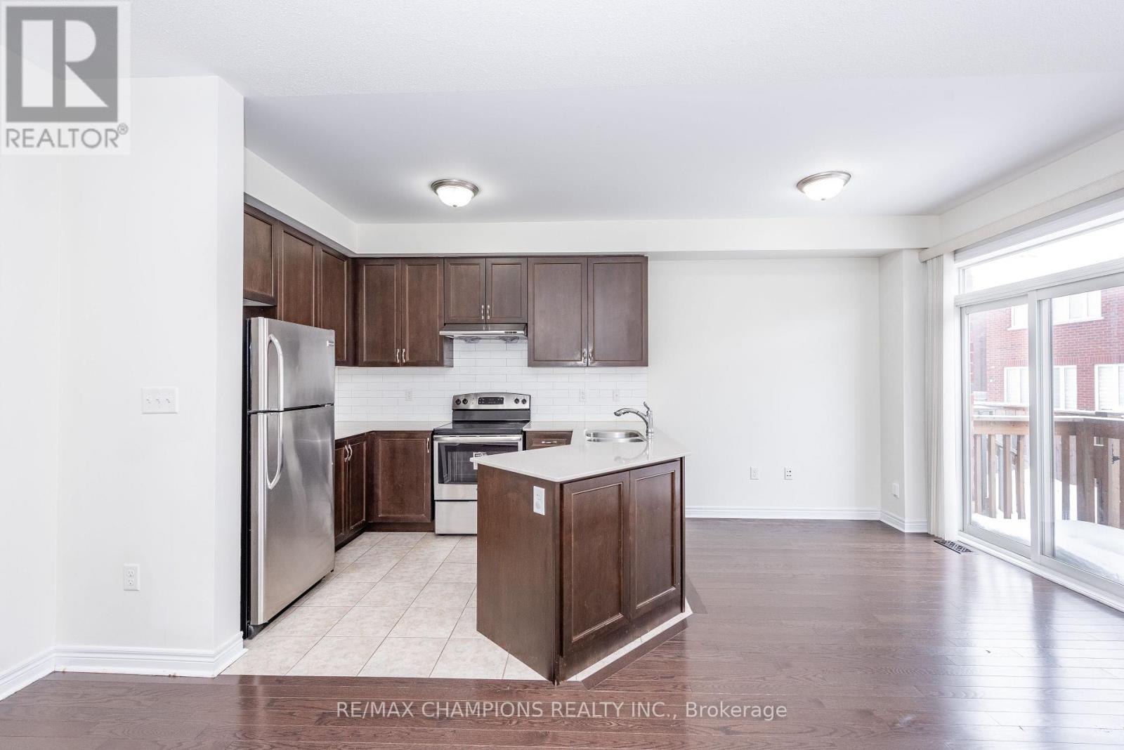 64 Pennycross Crescent, Brampton, Ontario  L7A 4M1 - Photo 13 - W12726106