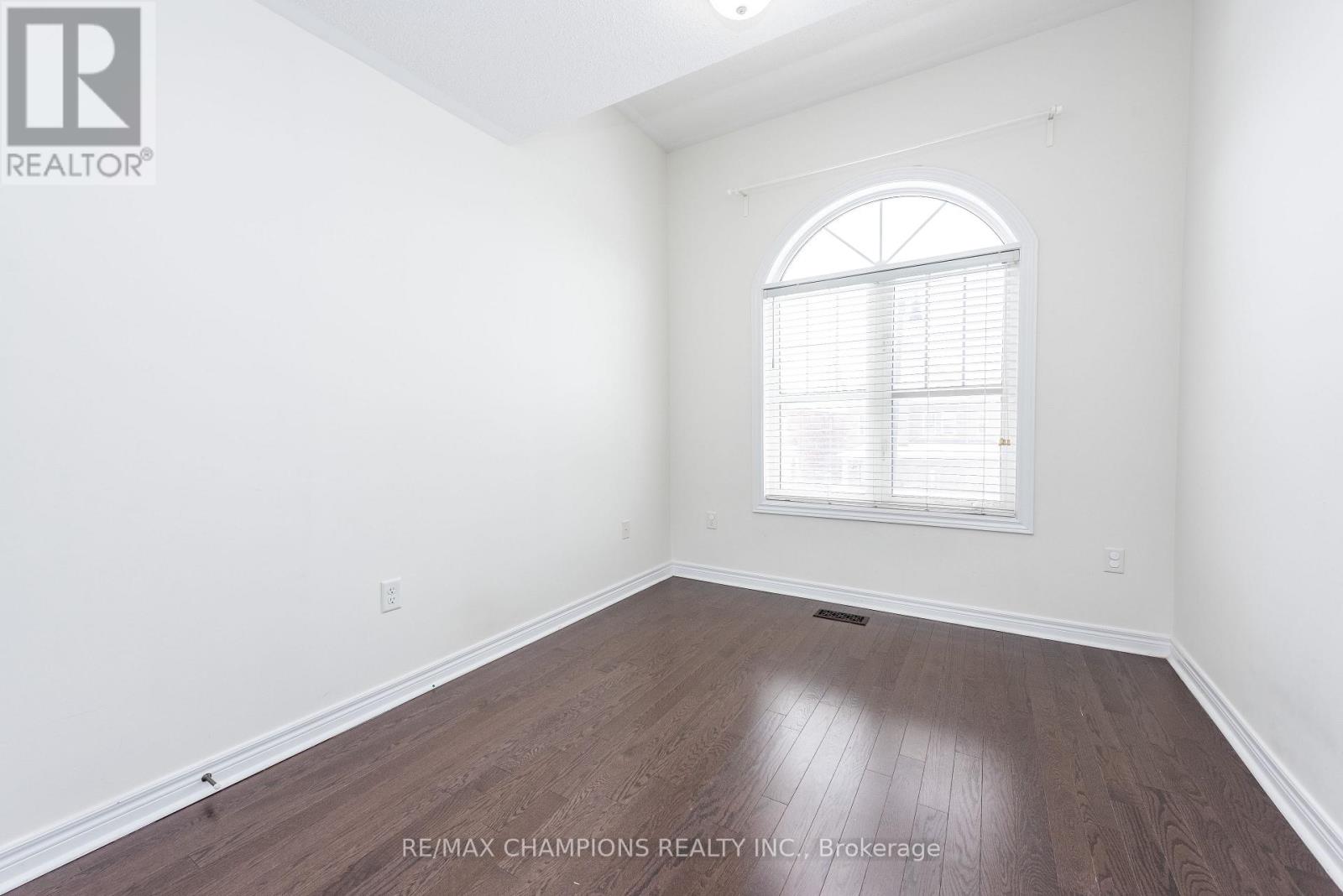 64 Pennycross Crescent, Brampton, Ontario  L7A 4M1 - Photo 23 - W12726106