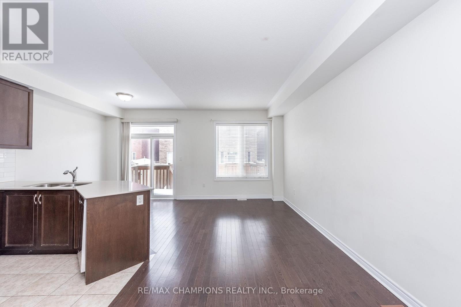 64 Pennycross Crescent, Brampton, Ontario  L7A 4M1 - Photo 16 - W12726106