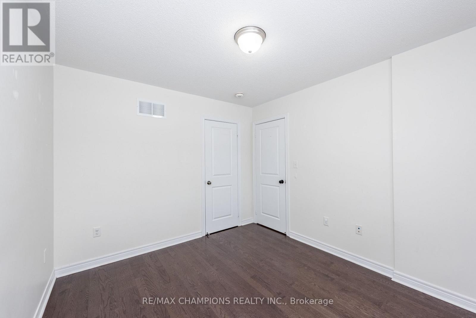 64 Pennycross Crescent, Brampton, Ontario  L7A 4M1 - Photo 27 - W12726106