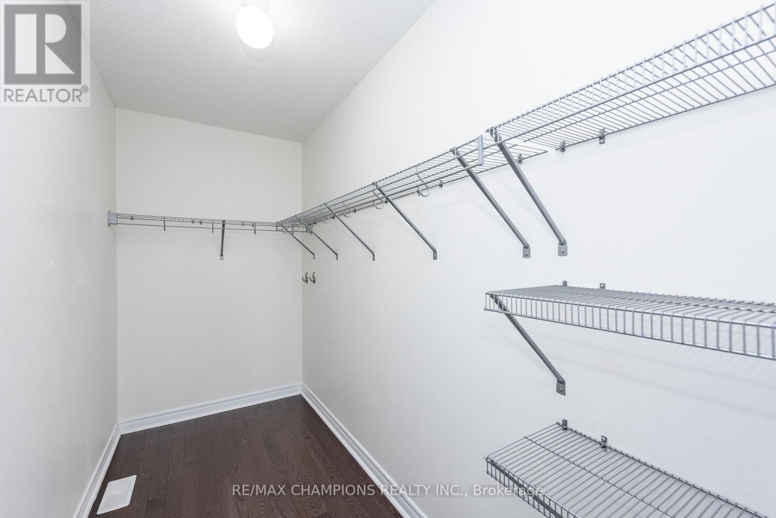 64 Pennycross Crescent, Brampton, Ontario  L7A 4M1 - Photo 33 - W12726106