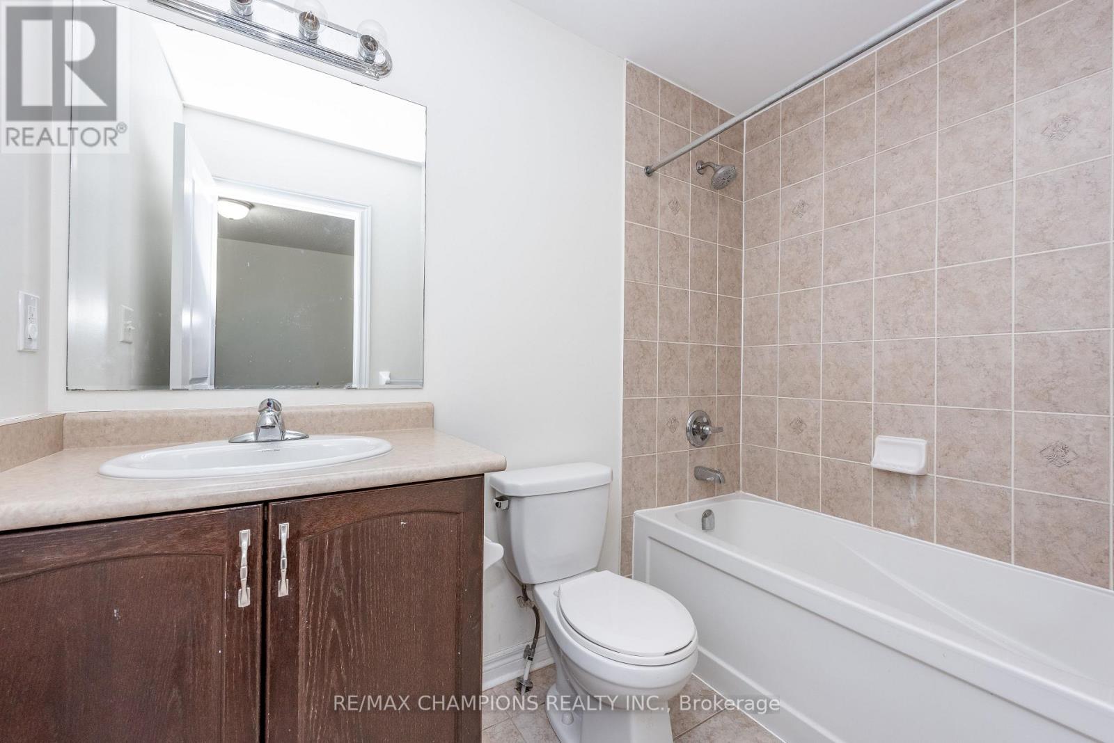 64 Pennycross Crescent, Brampton, Ontario  L7A 4M1 - Photo 29 - W12726106