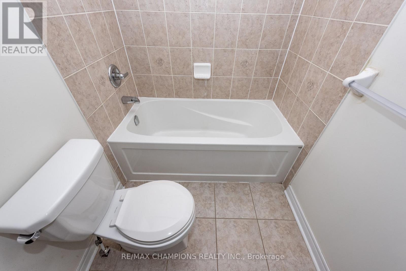 64 Pennycross Crescent, Brampton, Ontario  L7A 4M1 - Photo 28 - W12726106