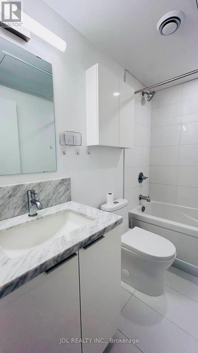 3204 - 238 Simcoe Street Se, Toronto, Ontario  M5T 0E2 - Photo 10 - C12726710