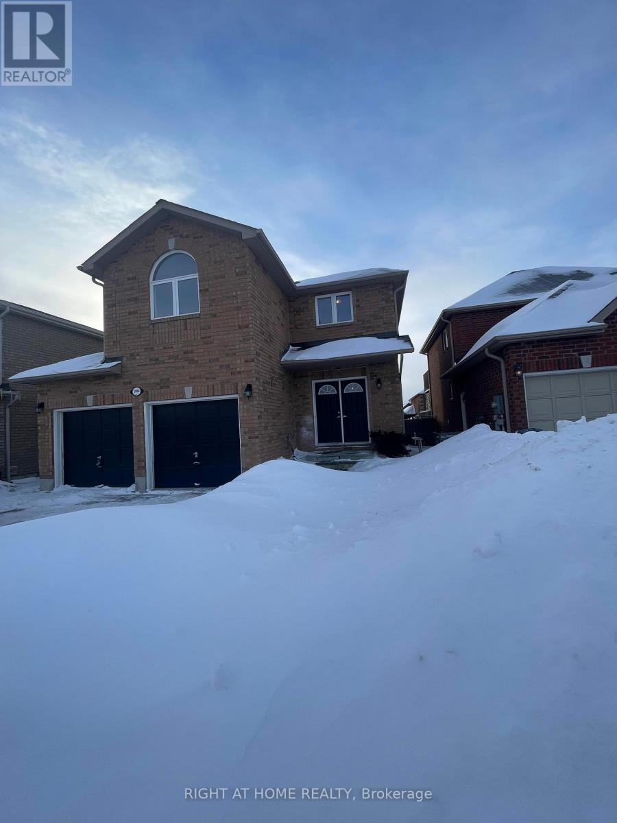 2084 OSBOND ROAD E, Innisfil, Ontario