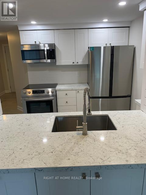 362 Dunsmore 362 Dunsmore Ln Lane, Barrie, Ontario  L4M 7B2 - Photo 4 - S12727618