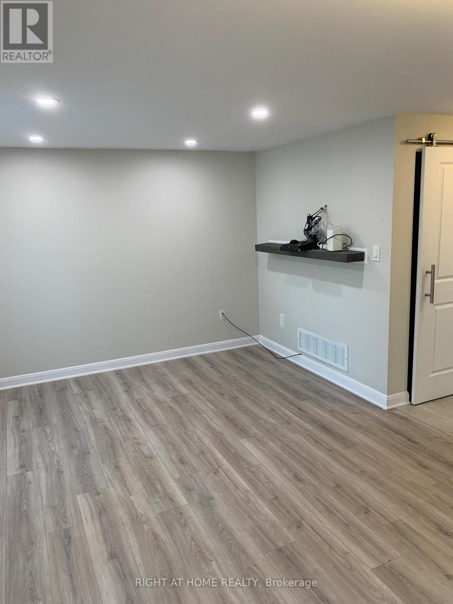 362 Dunsmore 362 Dunsmore Ln Lane, Barrie, Ontario  L4M 7B2 - Photo 6 - S12727618