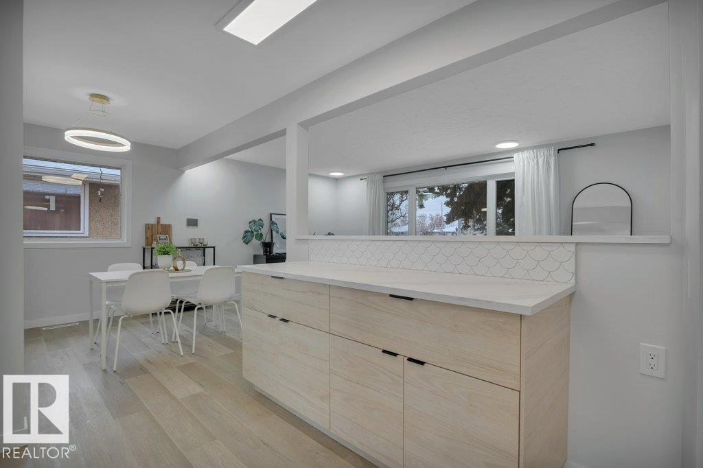 10239 50 St Nw, Edmonton, Alberta  T6A 2C2 - Photo 30 - E4471013