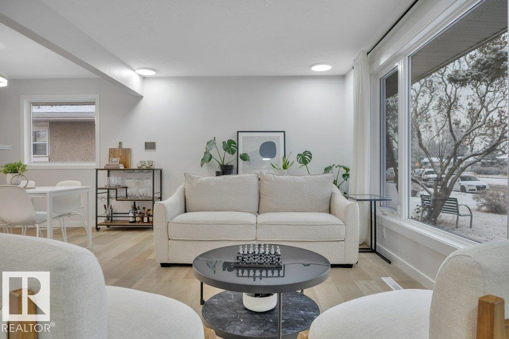 10239 50 St Nw, Edmonton, Alberta  T6A 2C2 - Photo 7 - E4471013