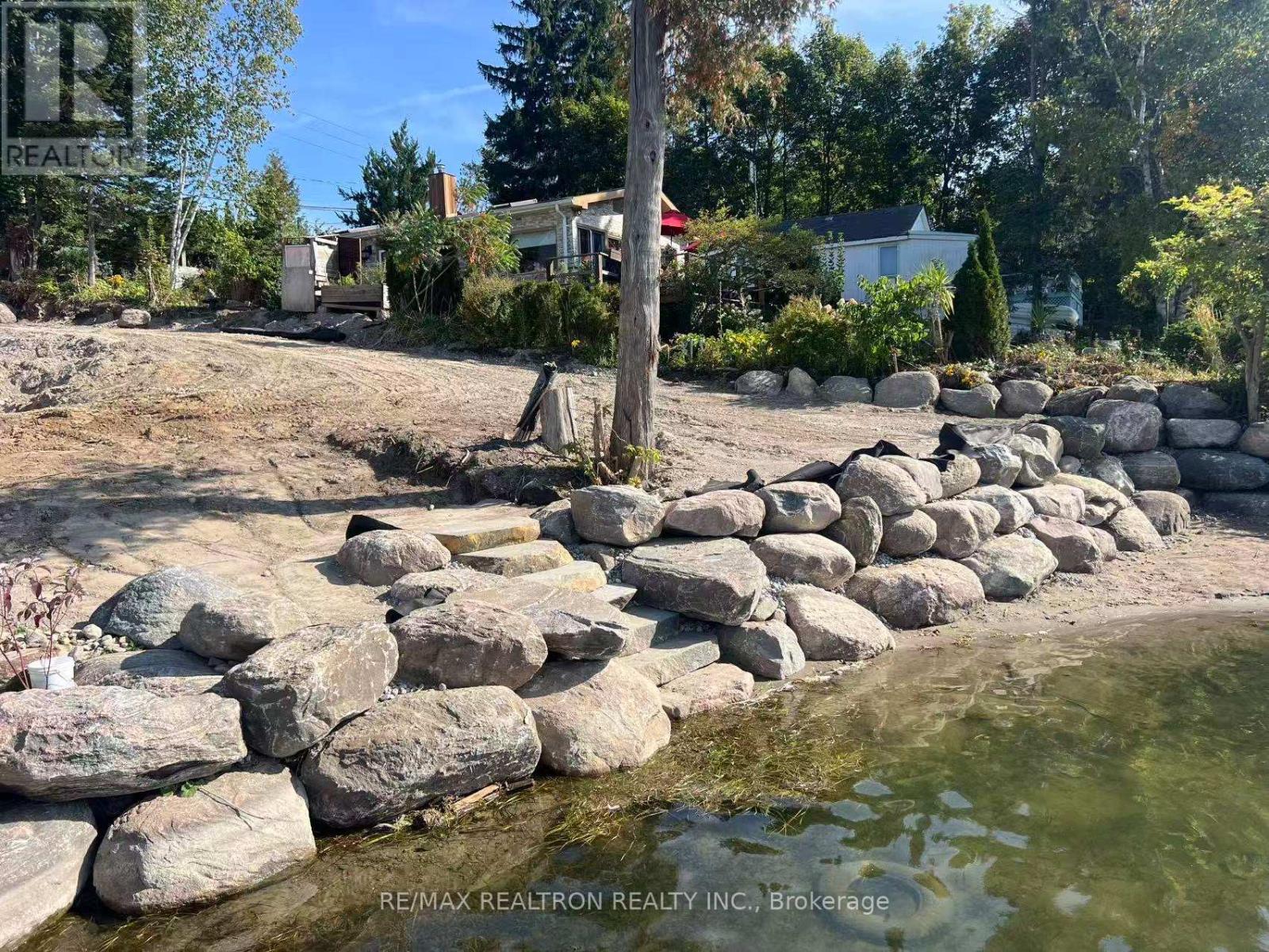 49 Connor Drive, Whitchurch-Stouffville, Ontario  L4A 2Z1 - Photo 3 - N12670194