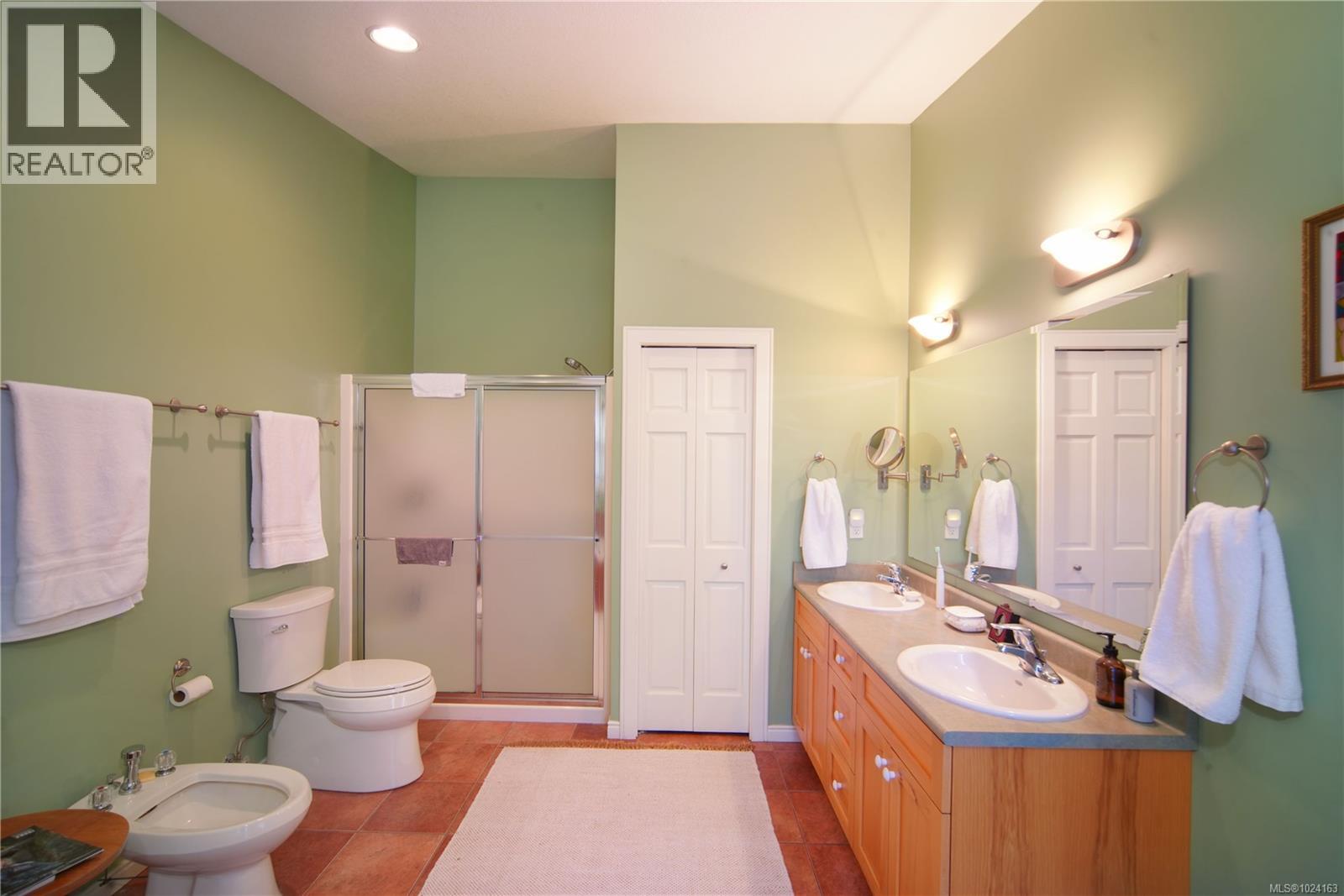 12 133 Corbett Rd, Salt Spring, British Columbia V8K 2W6 - Photo 11 - 1024163