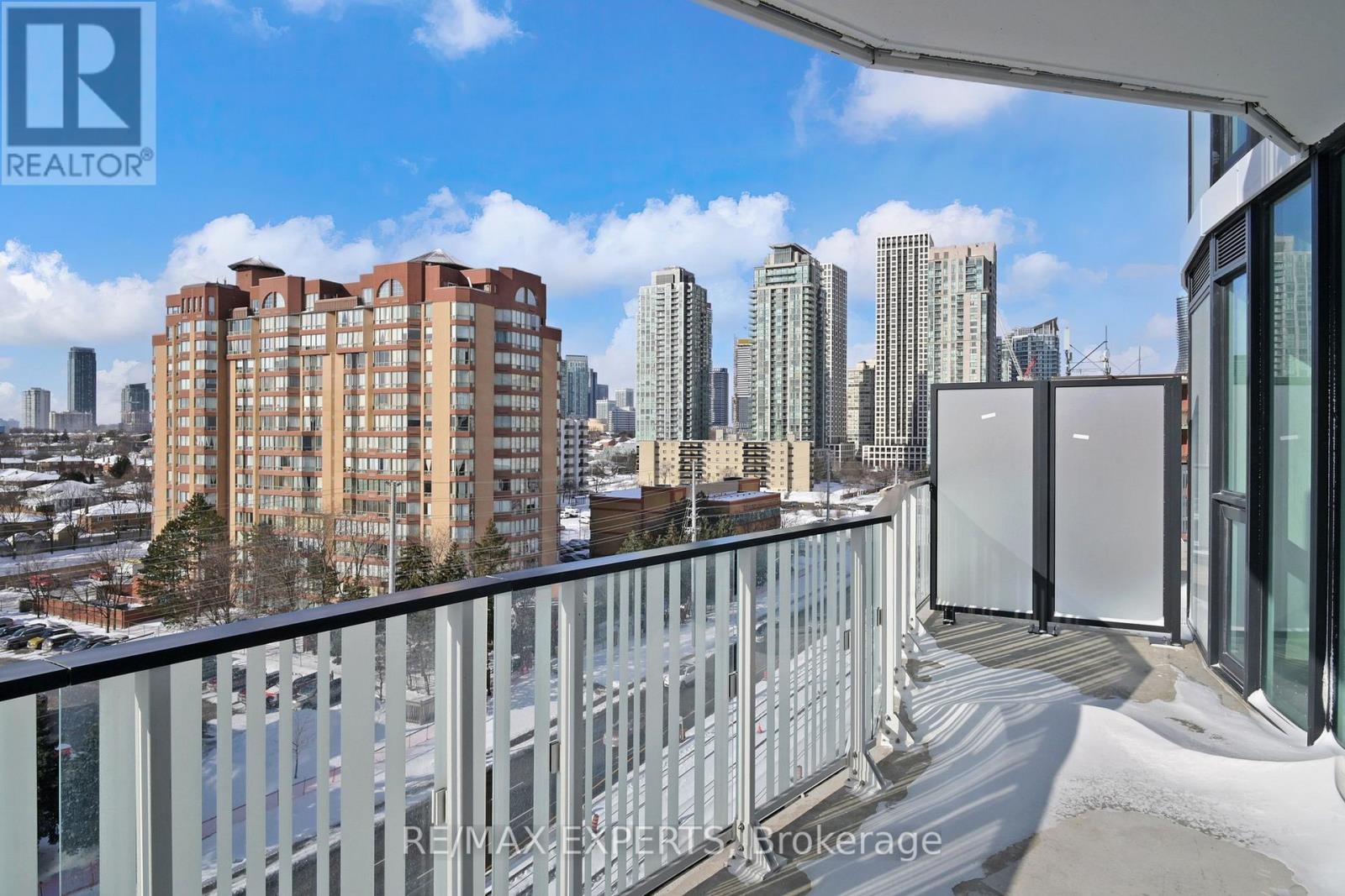 810 - 1 Fairview Road E, Mississauga, Ontario  L5A 4C6 - Photo 14 - W12726778