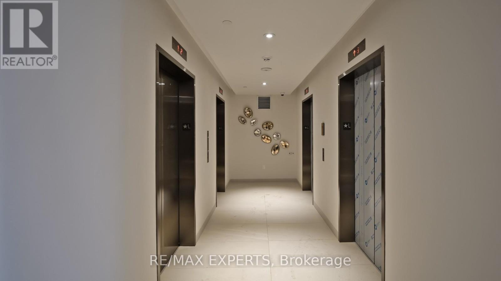 810 - 1 Fairview Road E, Mississauga, Ontario  L5A 4C6 - Photo 18 - W12726778