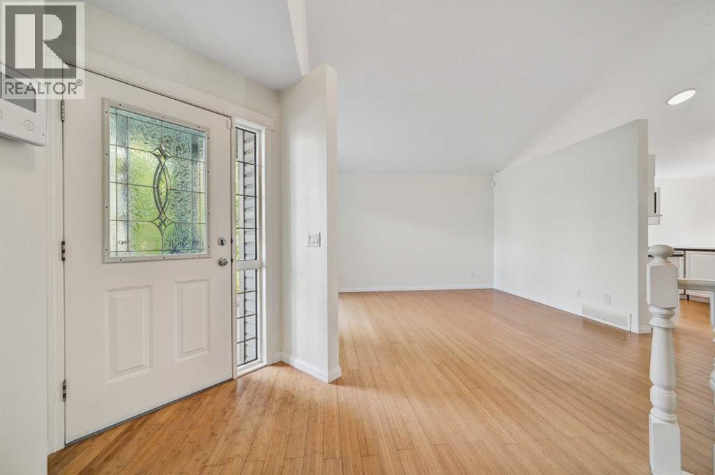 292 Arbour Crest Drive Nw, Calgary, Alberta  T3G 5A2 - Photo 2 - A2279307