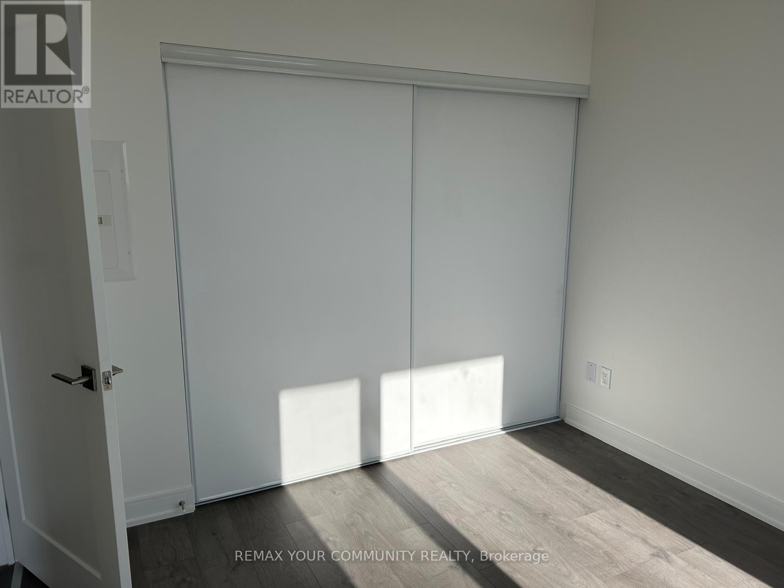 B1407 - 715 Davis Drive, Newmarket, Ontario  L3Y 0J2 - Photo 16 - N12726440