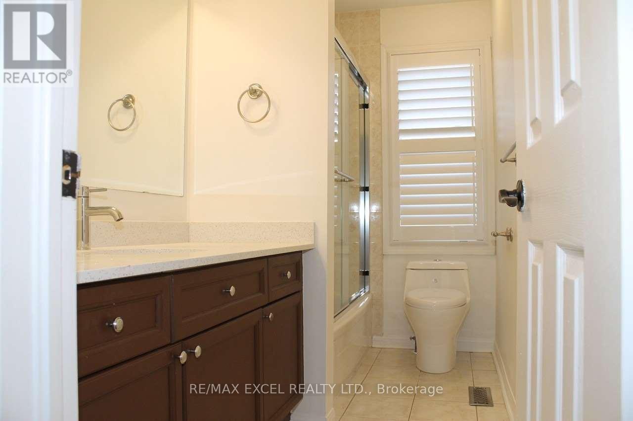 844 Gazley Circle, Milton, Ontario  L9T 6L6 - Photo 10 - W12727642