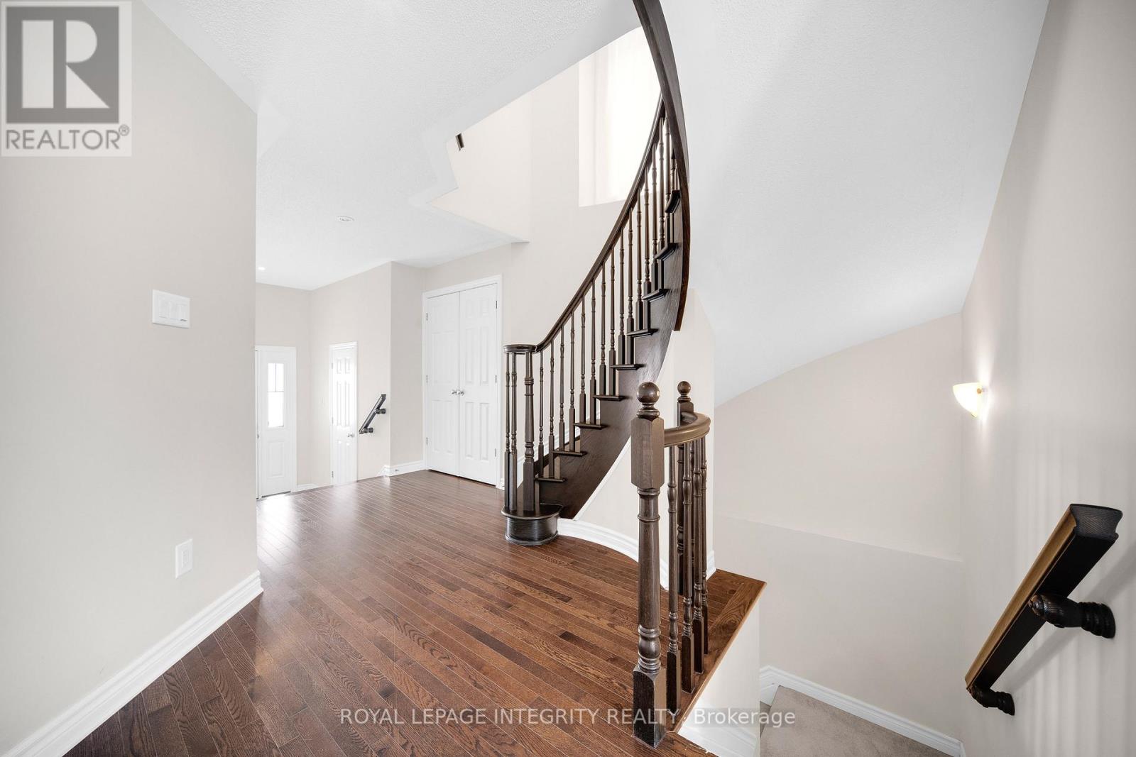 109 Calvington Avenue, Ottawa, Ontario K2T 0H7 - Photo 5 - X12727650