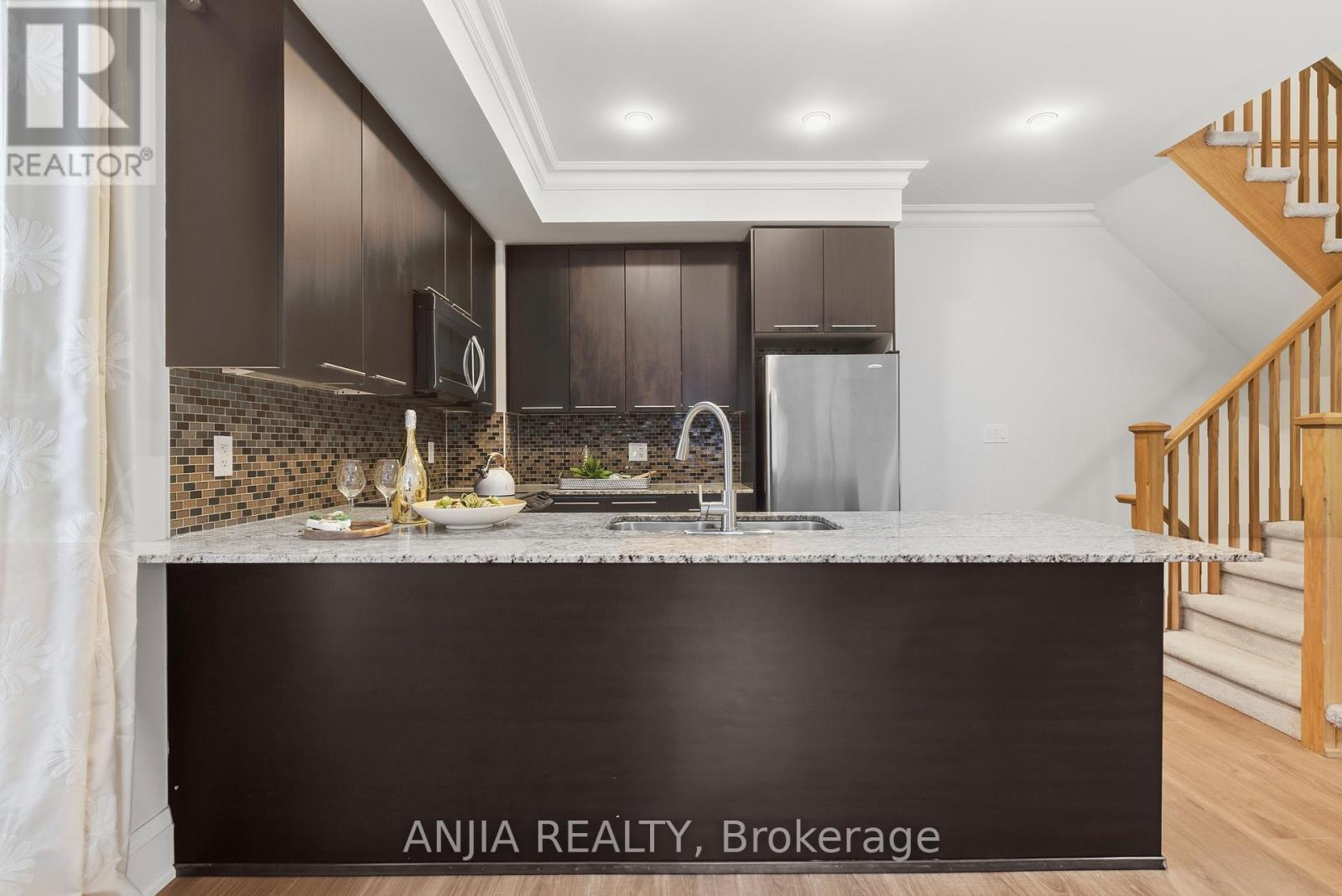 Th30 - 9 Oakburn Crescent, Toronto, Ontario  M2N 2T5 - Photo 10 - C12727654