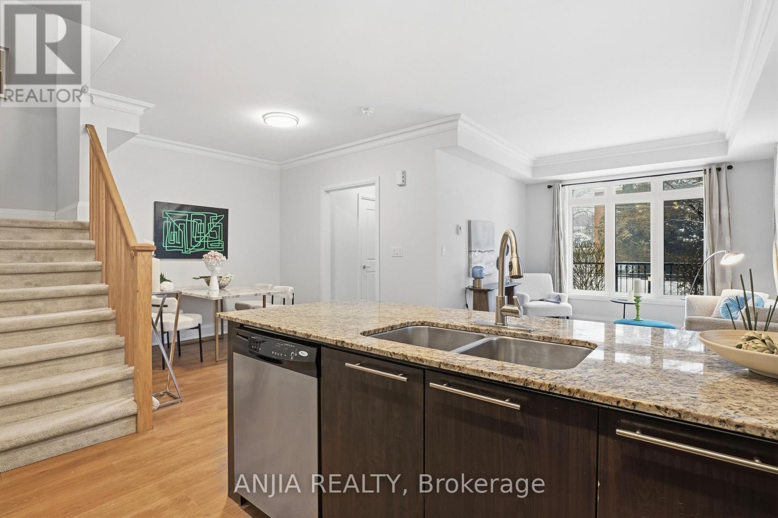 Th30 - 9 Oakburn Crescent, Toronto, Ontario  M2N 2T5 - Photo 12 - C12727654