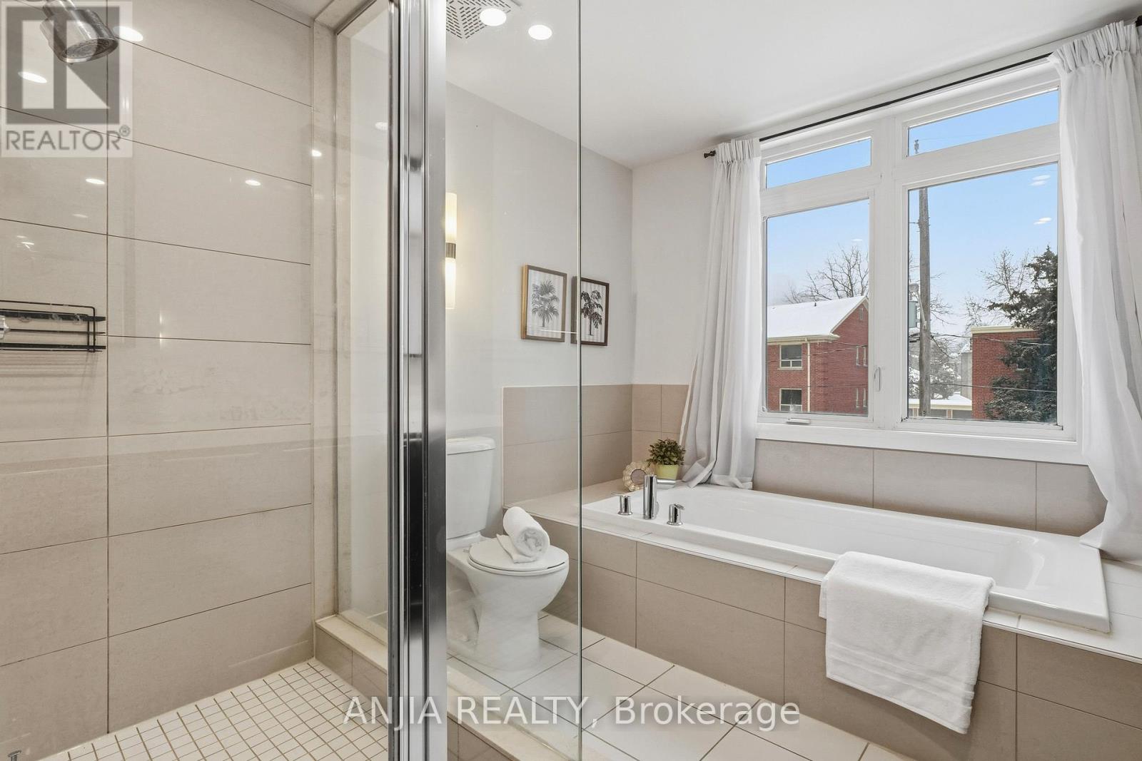 Th30 - 9 Oakburn Crescent, Toronto, Ontario  M2N 2T5 - Photo 17 - C12727654