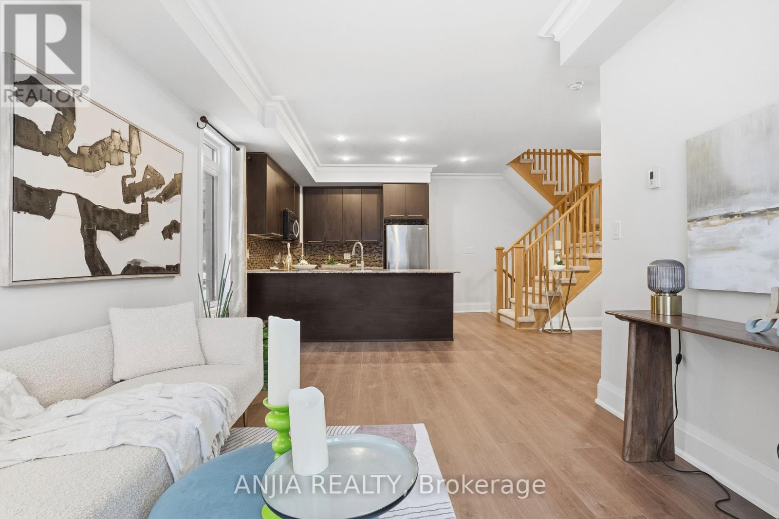 Th30 - 9 Oakburn Crescent, Toronto, Ontario  M2N 2T5 - Photo 6 - C12727654