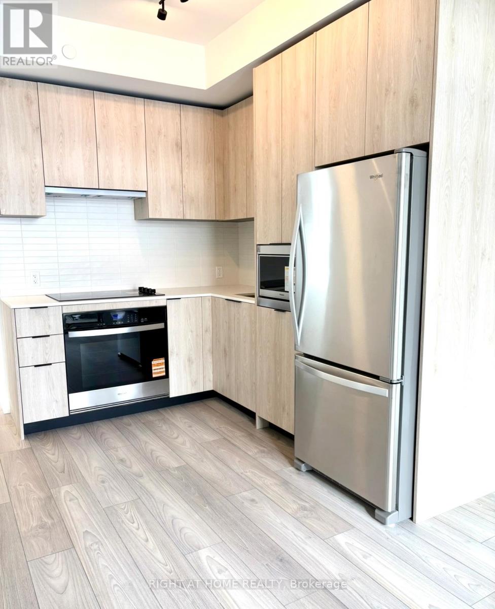 1007 Queensway, Toronto, Ontario  M8Z 0H4 - Photo 4 - W12727656