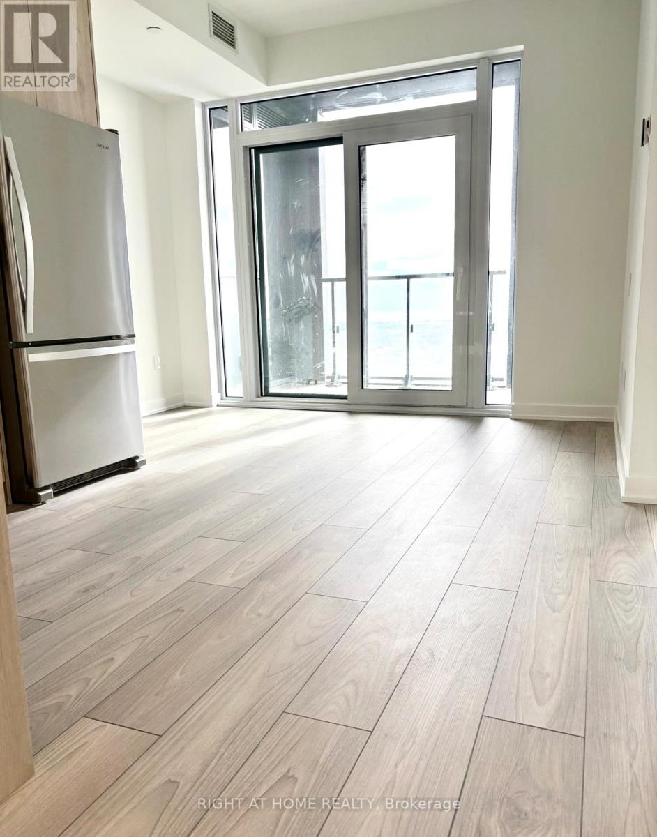 1007 Queensway, Toronto, Ontario  M8Z 0H4 - Photo 5 - W12727656