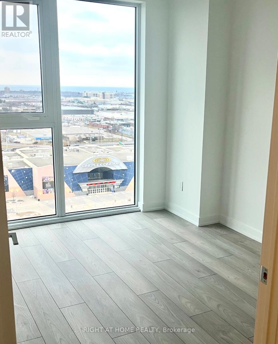 1007 Queensway, Toronto, Ontario  M8Z 0H4 - Photo 6 - W12727656