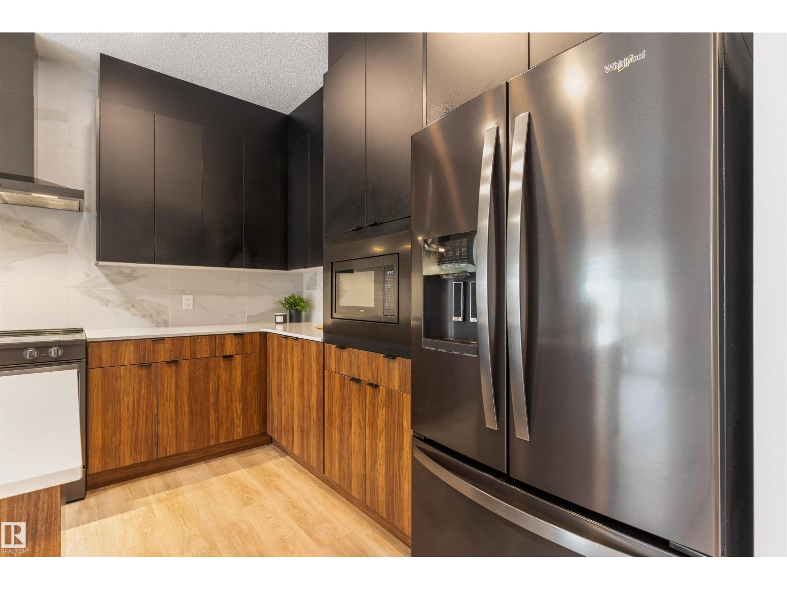 15832 22 Av Sw, Edmonton, Alberta  T6W 4L1 - Photo 10 - E4471019