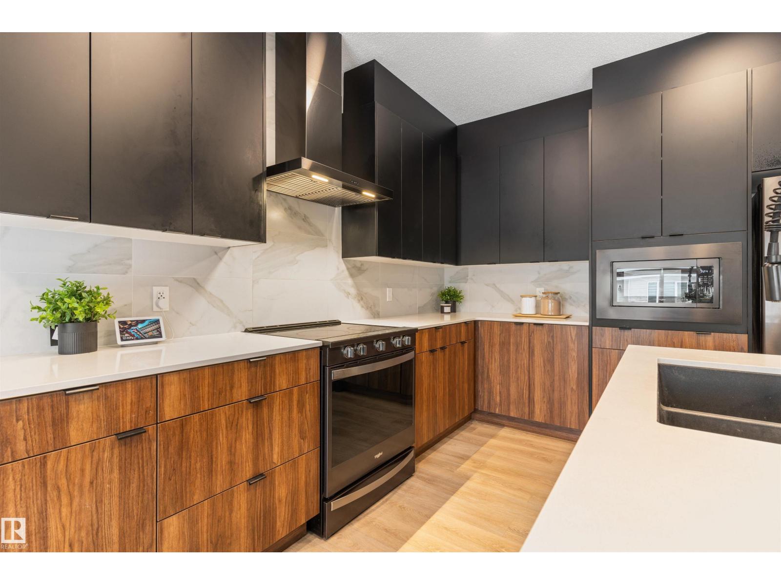 15832 22 Av Sw, Edmonton, Alberta  T6W 4L1 - Photo 13 - E4471019