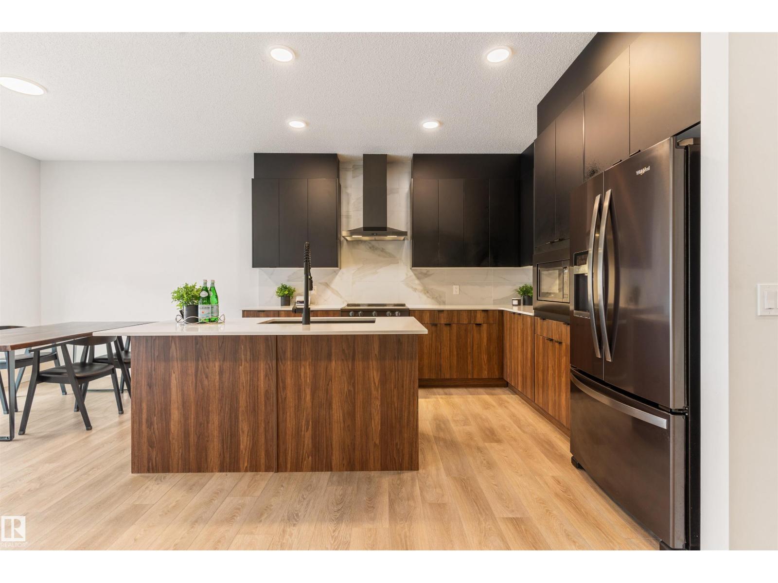 15832 22 Av Sw, Edmonton, Alberta  T6W 4L1 - Photo 9 - E4471019