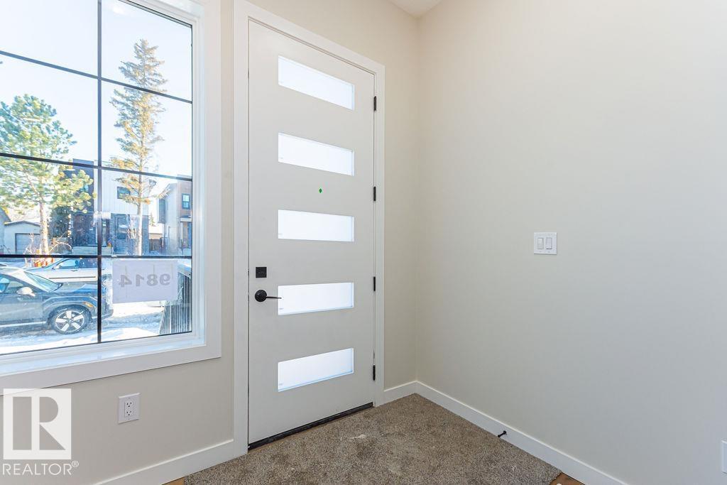 9814 155 St Nw, Edmonton, Alberta T5P 2K9 - Photo 2 - E4471021