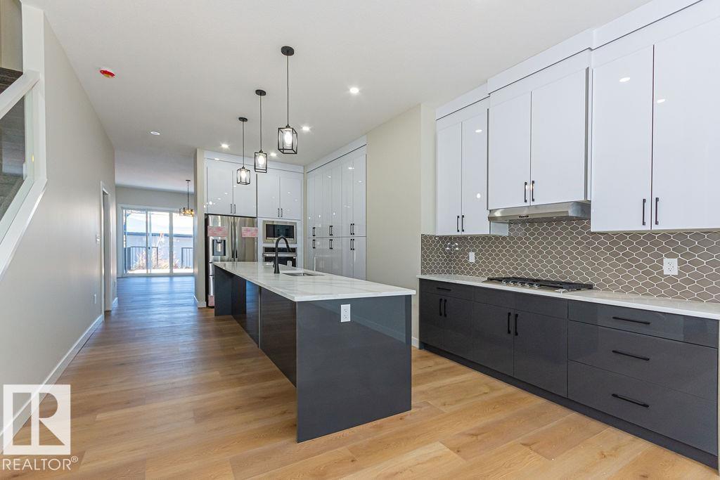 9814 155 St Nw, Edmonton, Alberta T5P 2K9 - Photo 7 - E4471021