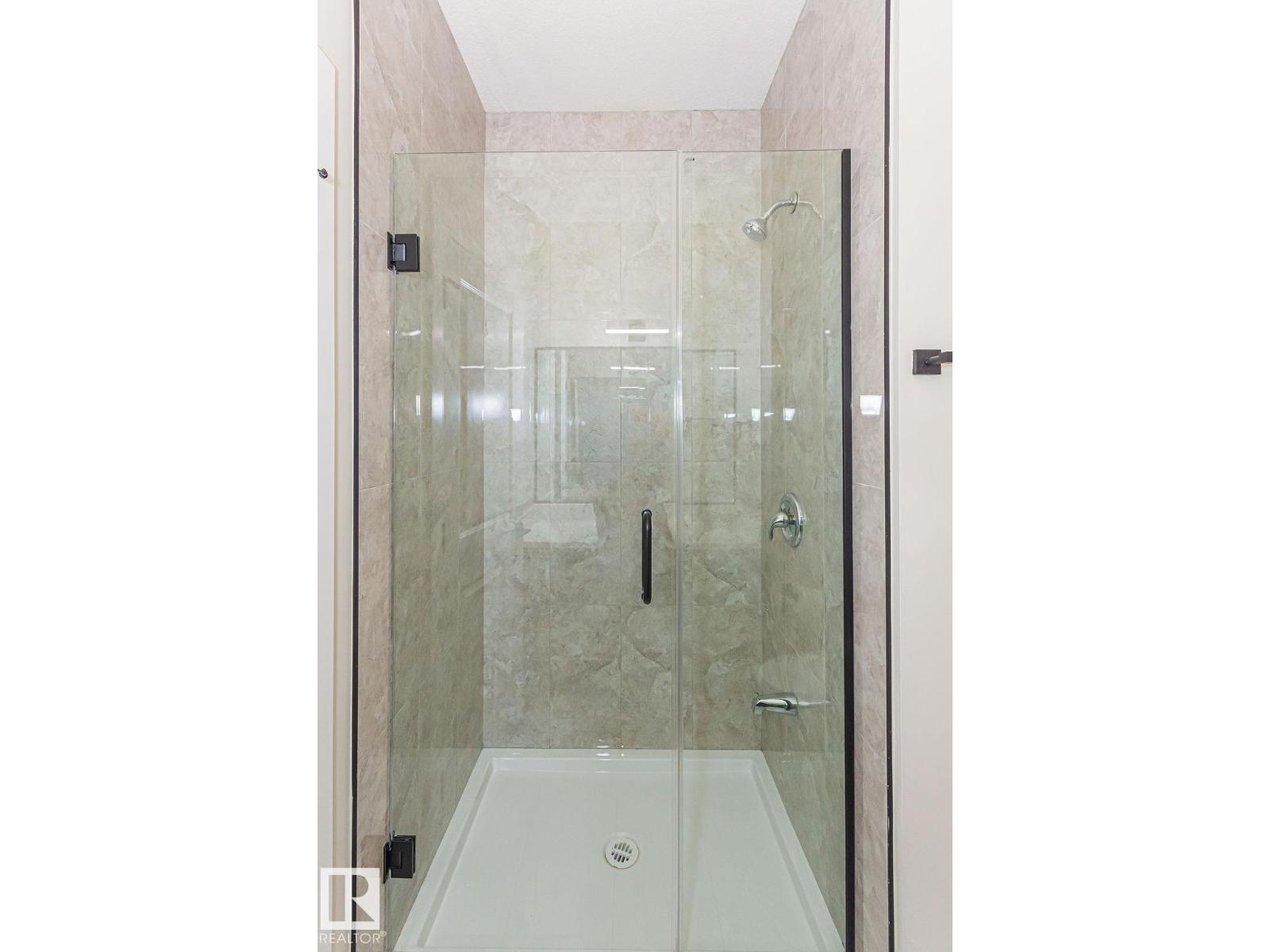 9814 155 St Nw, Edmonton, Alberta T5P 2K9 - Photo 31 - E4471021