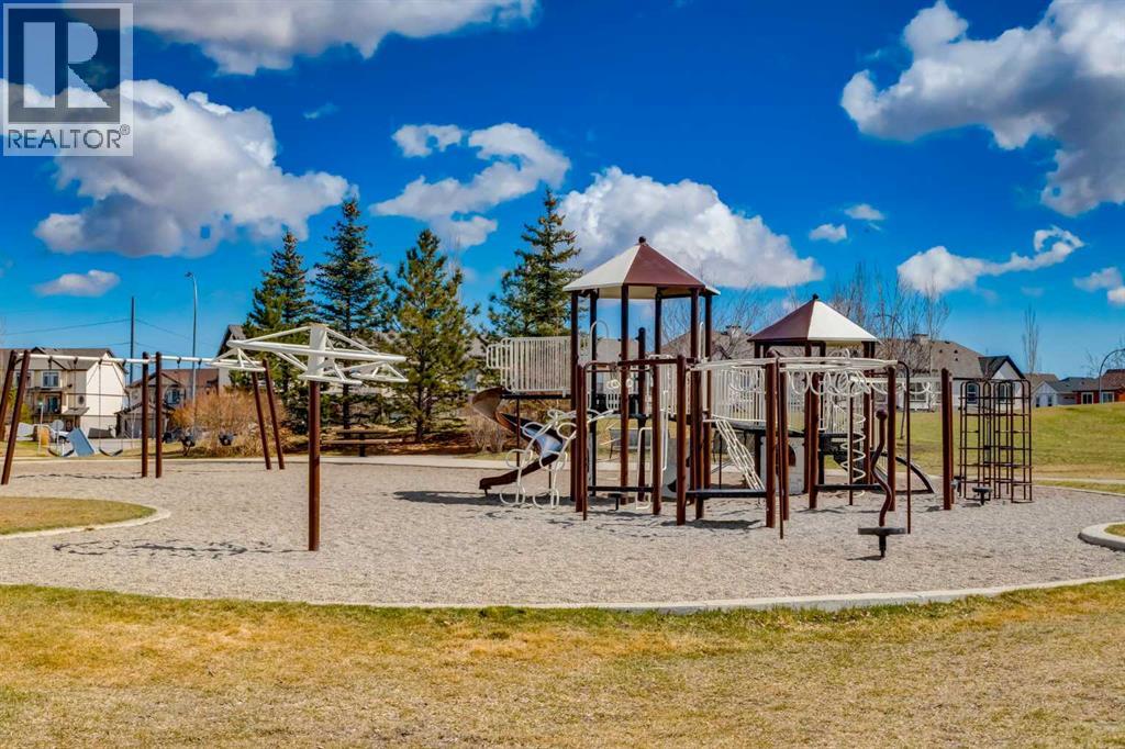 215 Copperpond Common Se, Calgary, Alberta  T2Z 1G5 - Photo 28 - A2273733