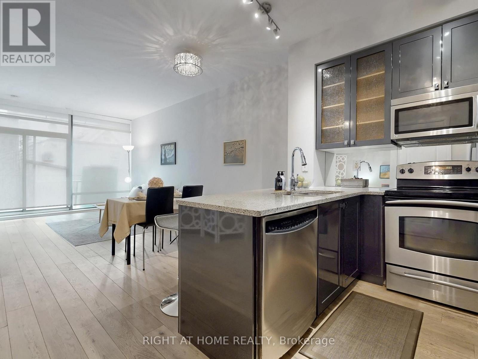 207 - 21 Scollard Street, Toronto, Ontario  M5R 1G1 - Photo 10 - C12727666