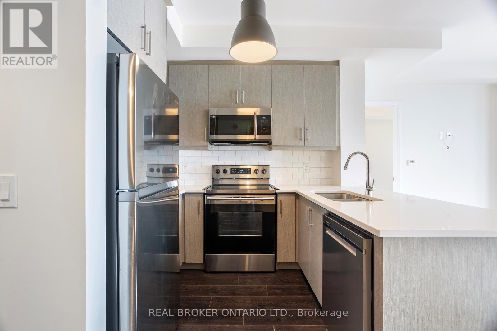 401 - 1105 Leger Way, Milton, Ontario  L9E 1K7 - Photo 15 - W12695516