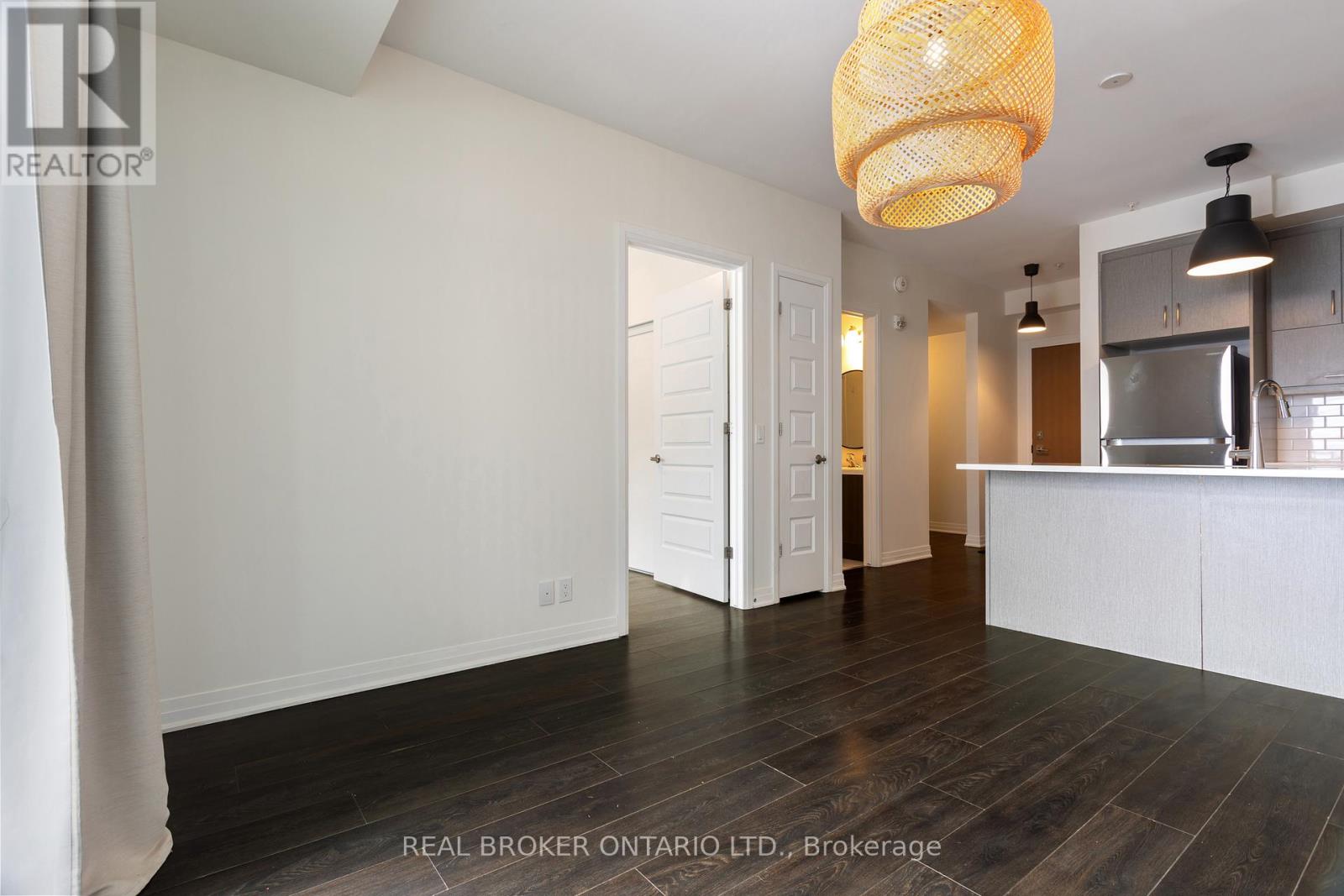 401 - 1105 Leger Way, Milton, Ontario  L9E 1K7 - Photo 9 - W12695516