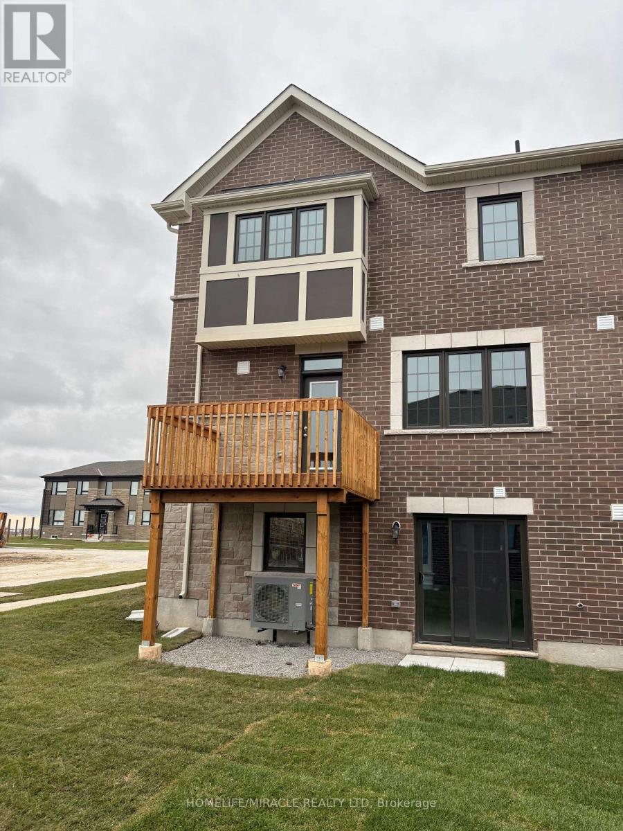 41 Lower Street, Barrie, Ontario  L9J 1B3 - Photo 38 - S12726908