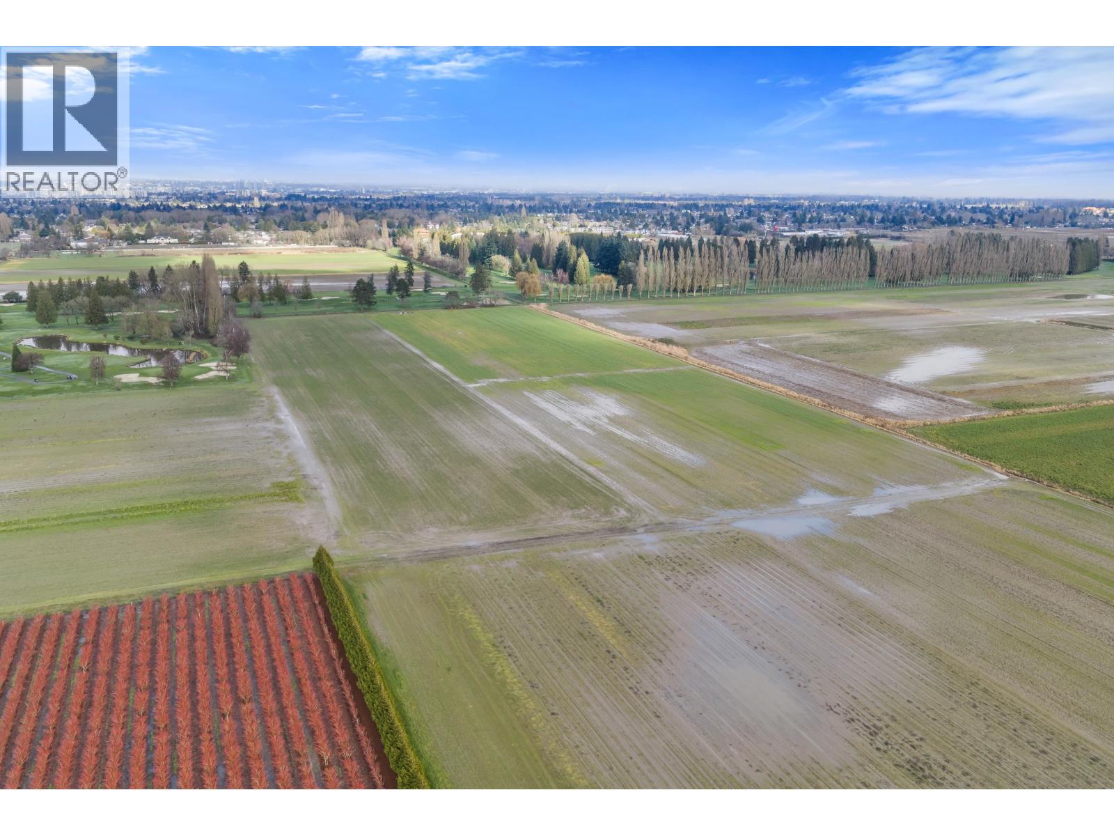 Listing Picture 4 of 12 : 12371 GARDEN CITY ROAD, Richmond / 烈治文 - 魯藝地產 Yvonne Lu Group - MLS Medallion Club Member