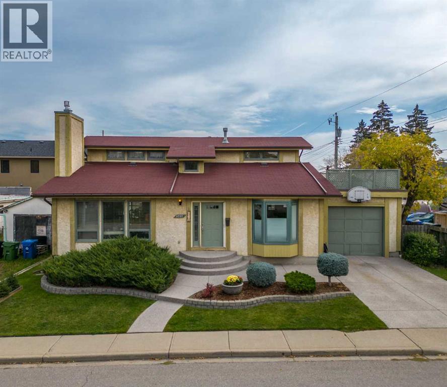 3212 1 Street Nw, Calgary, Alberta  T2M 4R5 - Photo 1 - A2280089