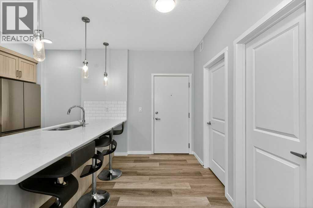 1207, 33 Carringham Gate Nw, Calgary, Alberta  T3P 2H6 - Photo 5 - A2281524