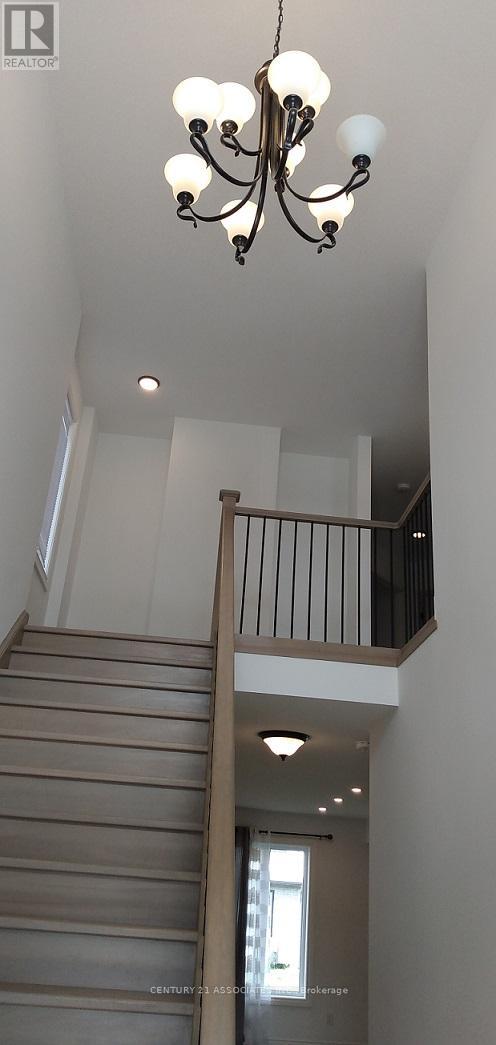 3154 Frieda Way, London North, Ontario  N6G 0Y2 - Photo 3 - X12727676